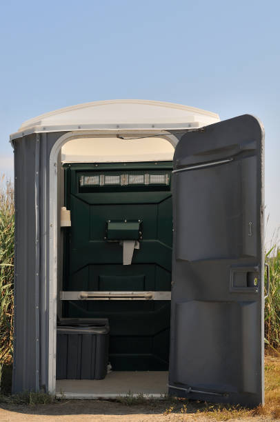 Best Emergency porta potty rental  in Pine Manor, FL
